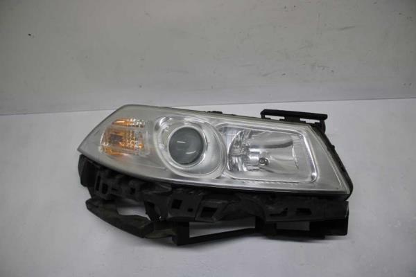 PHARE DROIT RENAULT - Vue 1